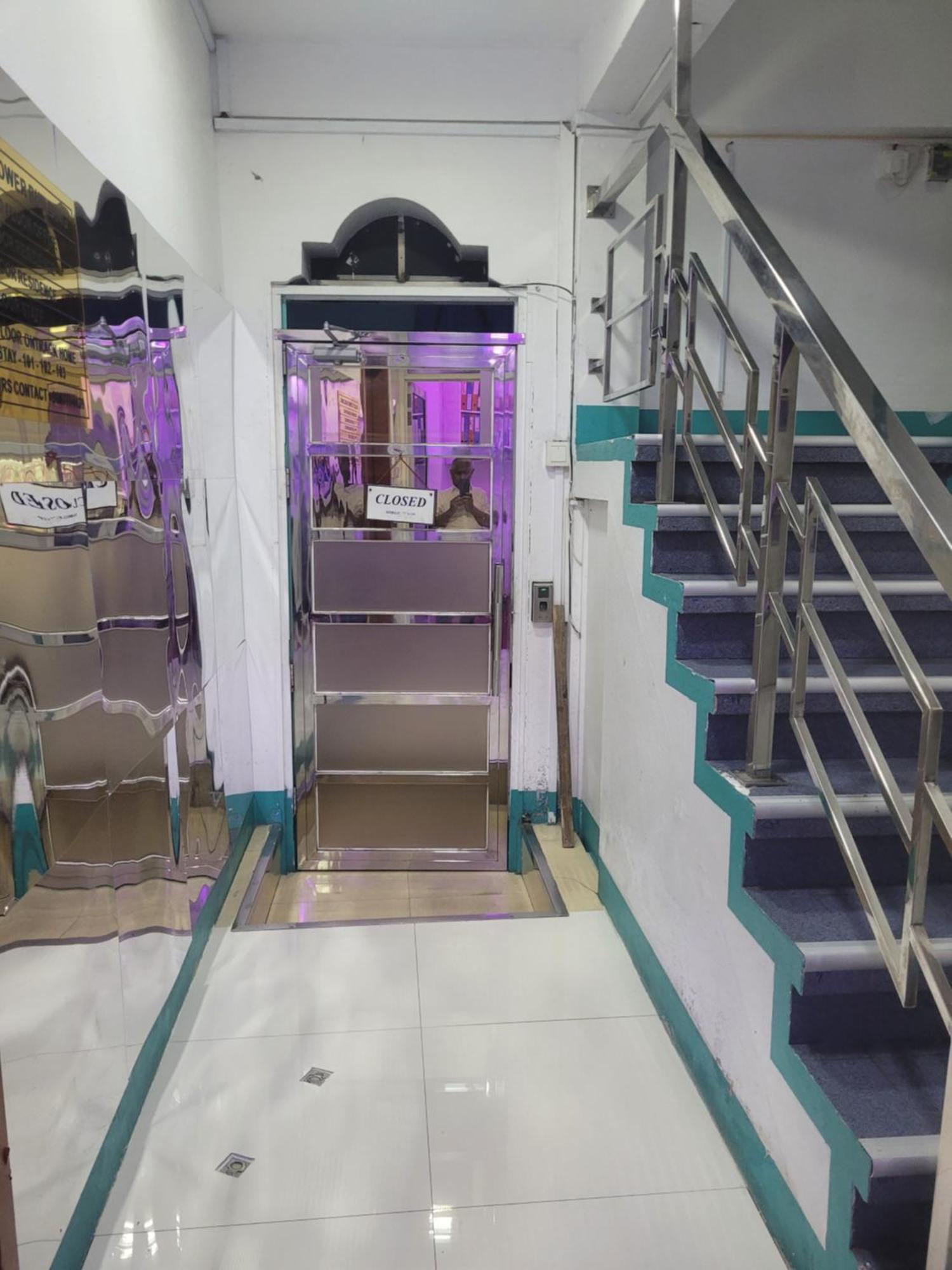 Ontrack Travel Transit Hotel Malé Kültér fotó