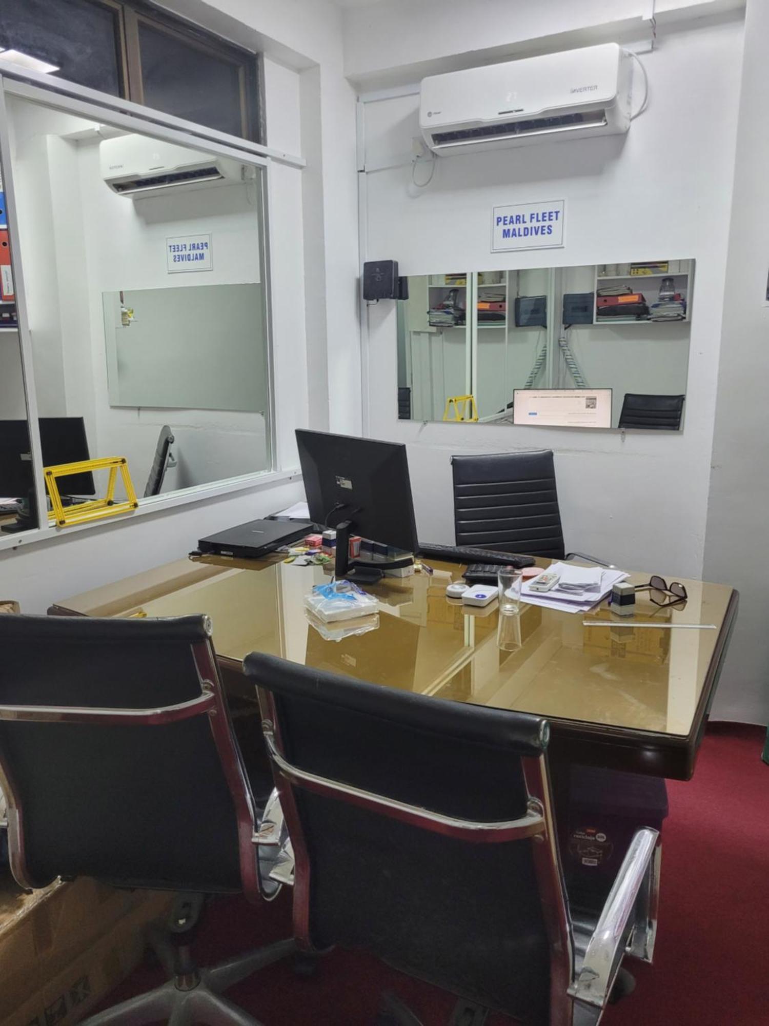 Ontrack Travel Transit Hotel Malé Kültér fotó