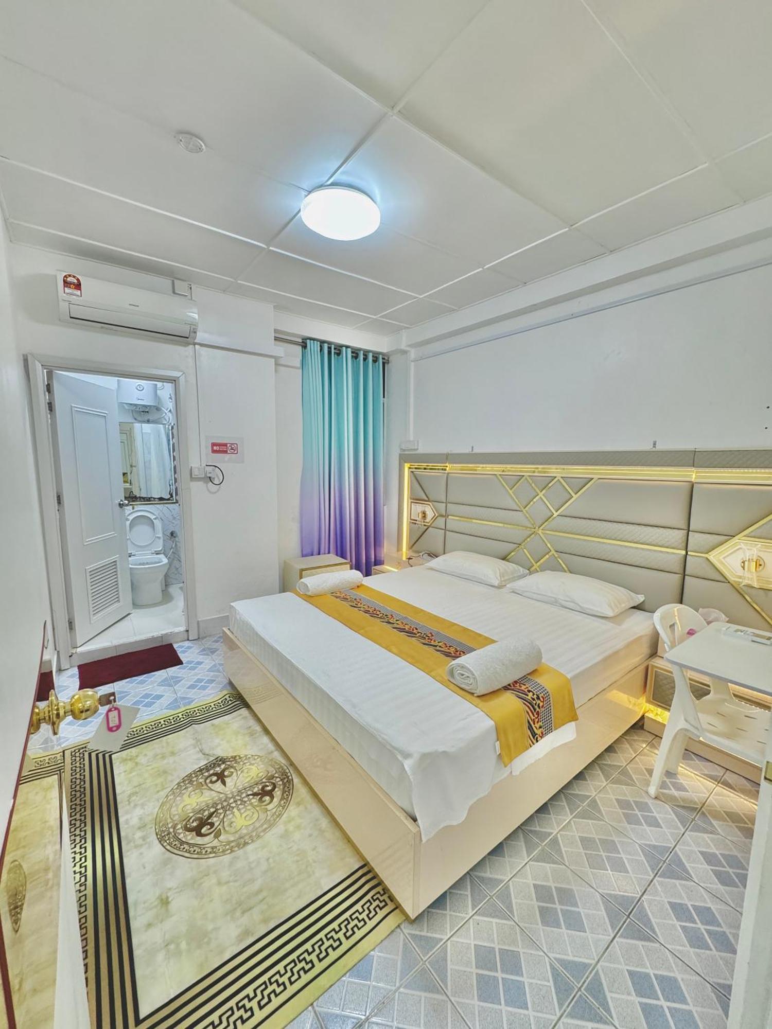 Ontrack Travel Transit Hotel Malé Kültér fotó